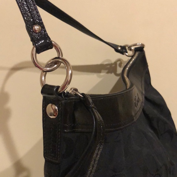 Coach Signature Shoulder Bag - Picture 6 of 7